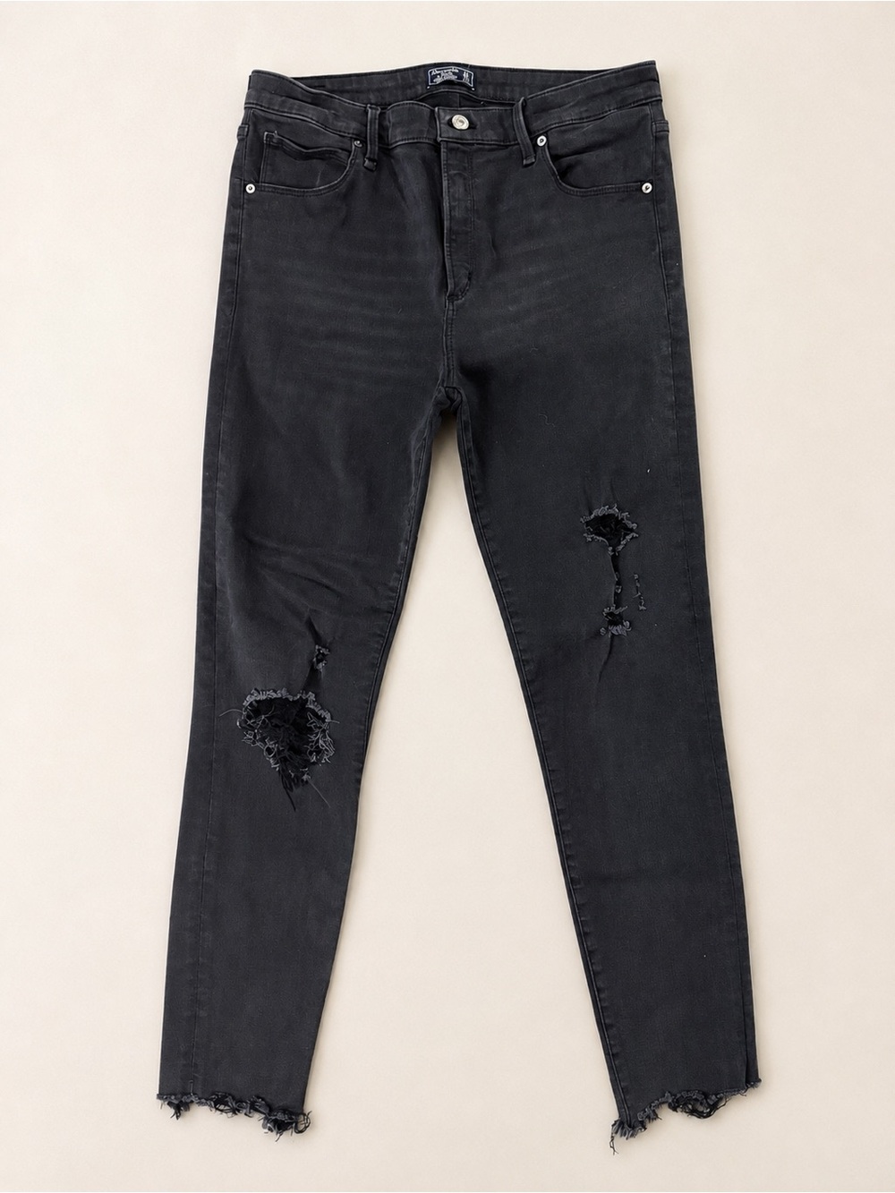 Abercrombie & Fitch Jeans Womens 31/12 Black Simone High Rise Ankle Distressed - Picture 1 of 7